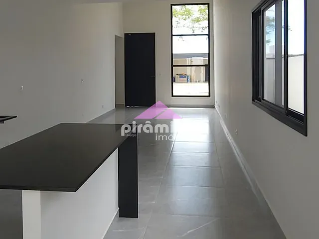 Casa com 250m² 3 quartos e 3 banheiros, à venda, no bairro Eugenio de Melo em São José dos Campos