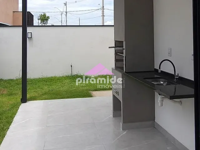 Casa com 250m² 3 quartos e 3 banheiros, à venda, no bairro Eugenio de Melo em São José dos Campos