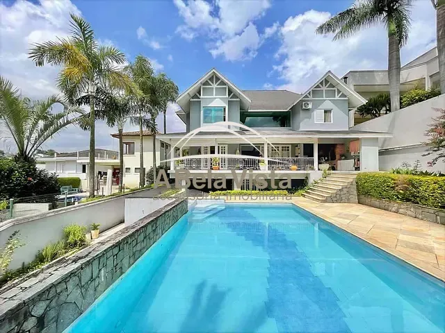 Casa com 847m² 4 quartos e 6 banheiros, à venda, no bairro São Paulo II em Cotia
