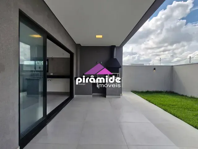 Casa 3 quartos e 3 banheiros, à venda, no bairro Eugenio de Melo em São José dos Campos