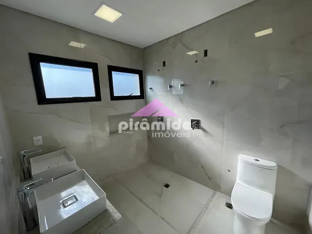 Casa 3 quartos e 3 banheiros, à venda, no bairro Eugenio de Melo em São José dos Campos