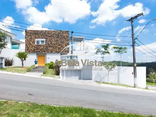 Casa com 709m² 4 quartos e 5 banheiros, à venda, no bairro São Paulo II em Cotia