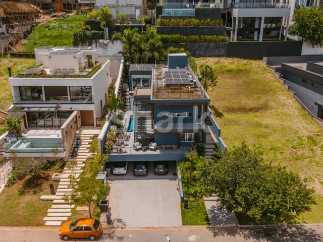 Casa com 507m² 4 quartos e 6 banheiros, à venda, no bairro Alphaville em Santana de Parnaíba