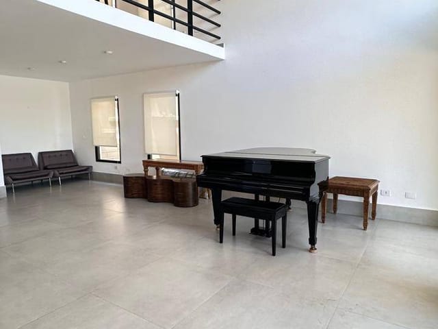 Casa com 360m² 4 quartos e 6 banheiros, à venda, no bairro Alphaville em Santana de Parnaíba
