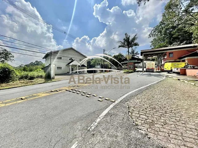 Casa à venda, no bairro Granja Viana II em Cotia