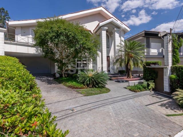 Casa com 568m² 4 quartos e 5 banheiros, à venda, no bairro Alphaville em Santana de Parnaíba