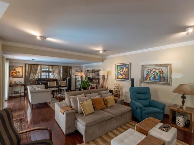 Casa com 568m² 4 quartos e 5 banheiros, à venda, no bairro Alphaville em Santana de Parnaíba