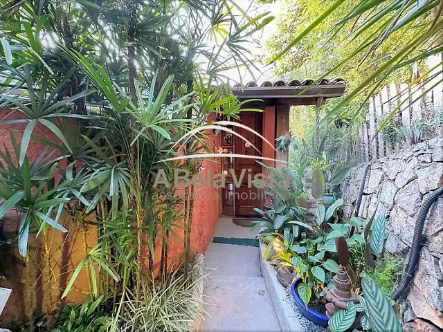 Casa com 1231m² 3 quartos e 4 banheiros, à venda, no bairro Chácara Eliana em Cotia