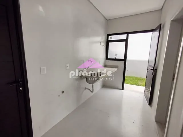 Casa com 900m² 5 quartos e 8 banheiros, à venda, no bairro Urbanova em São José dos Campos