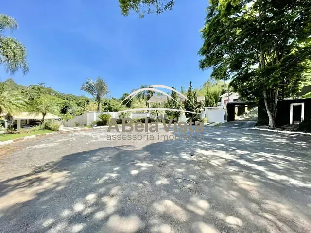 Casa com 17404m² 5 quartos e 7 banheiros, à venda, no bairro Parque Dom Henrique em Cotia