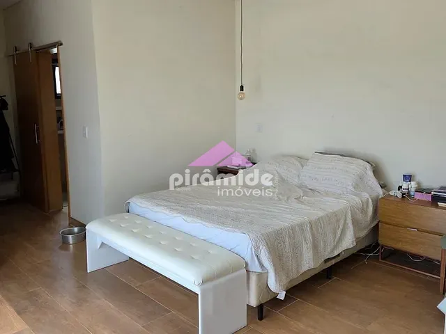 Casa com 1114m² 4 quartos e 5 banheiros, à venda, no bairro Condomínio Colinas do Parahyba em São José dos Campos