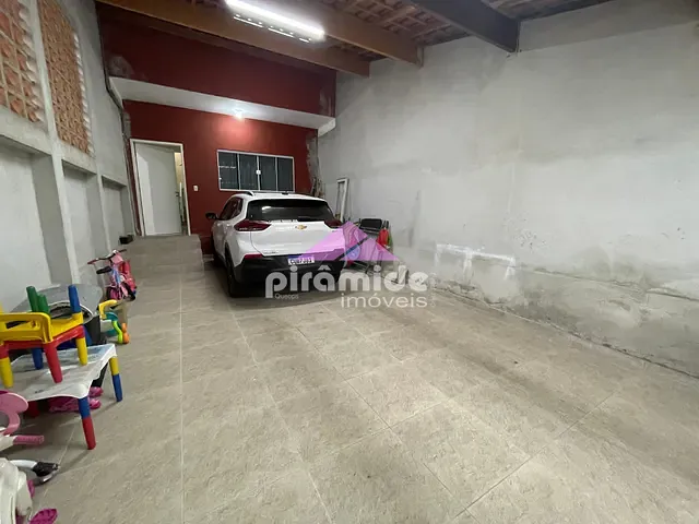 Casa com 125m² 2 quartos e 2 banheiros, à venda, no bairro Jardim Santa Inês I em São José dos Campos