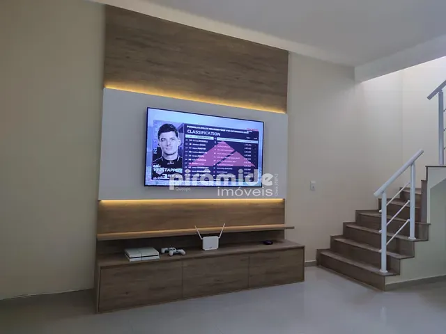 Casa com 125m² 2 quartos e 2 banheiros, à venda, no bairro Jardim Santa Inês I em São José dos Campos