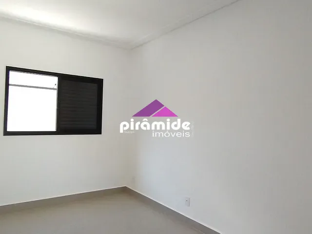 Casa 3 quartos e 4 banheiros, à venda, no bairro Caçapava em Caçapava