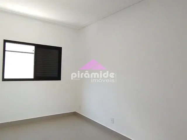 Casa 3 quartos e 4 banheiros, à venda, no bairro Caçapava em Caçapava