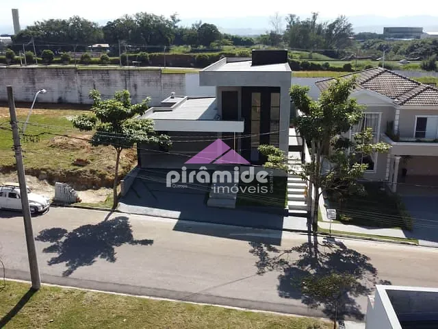 Casa 3 quartos e 4 banheiros, à venda, no bairro Caçapava em Caçapava