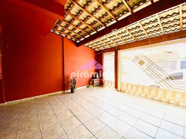Casa 3 quartos e 2 banheiros, à venda, no bairro Jardim Santo Onofre em São José dos Campos