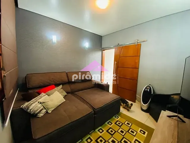 Casa 3 quartos e 2 banheiros, à venda, no bairro Jardim Santo Onofre em São José dos Campos