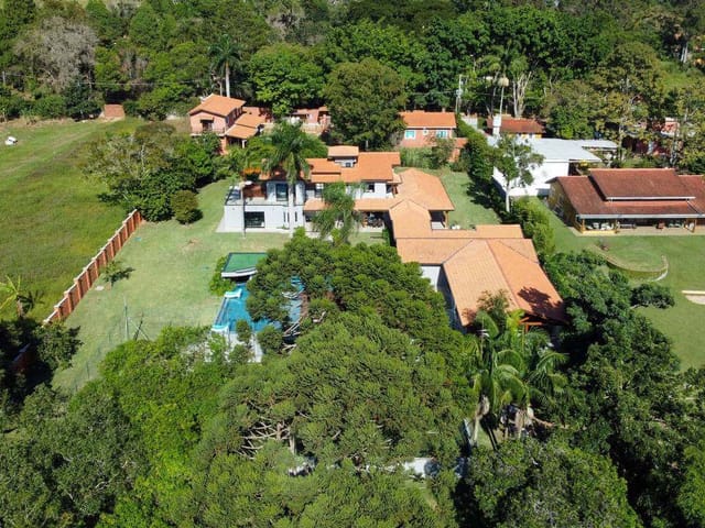 Casa com 4333m² 10 quartos e 14 banheiros, à venda, no bairro campo verde em Ibiúna