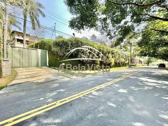 Casa com 2534m² 4 quartos e 5 banheiros, à venda, no bairro Chácara Vale do Rio Cotia em Carapicuíba