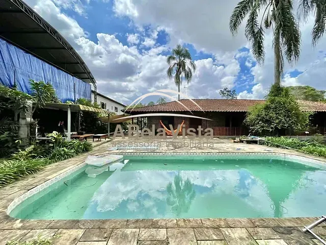 Casa com 7088m² 5 quartos e 4 banheiros, à venda, no bairro Vila Santo Antônio em Cotia