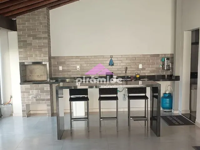 Casa com 393m² 3 quartos e 3 banheiros, à venda, no bairro Residencial São Paulo em Jacareí