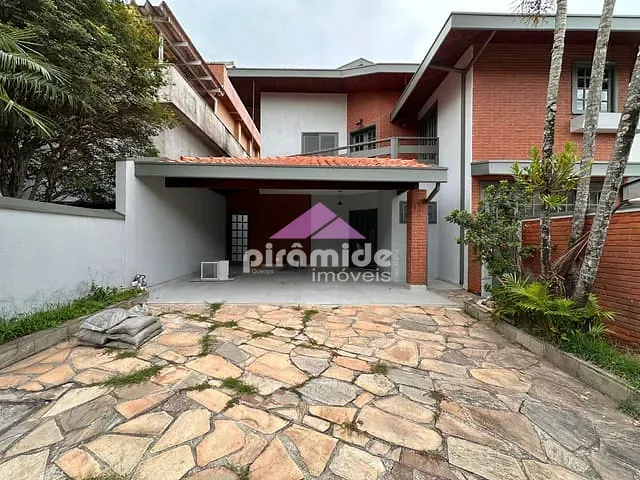 Casa com 360m² 5 quartos e 9 banheiros, para alugar, no bairro Jardim das Colinas em São José dos Campos