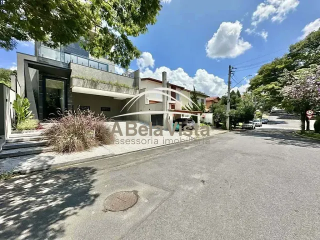 Casa com 398m² 4 quartos e 6 banheiros, à venda, no bairro São Paulo II em Cotia