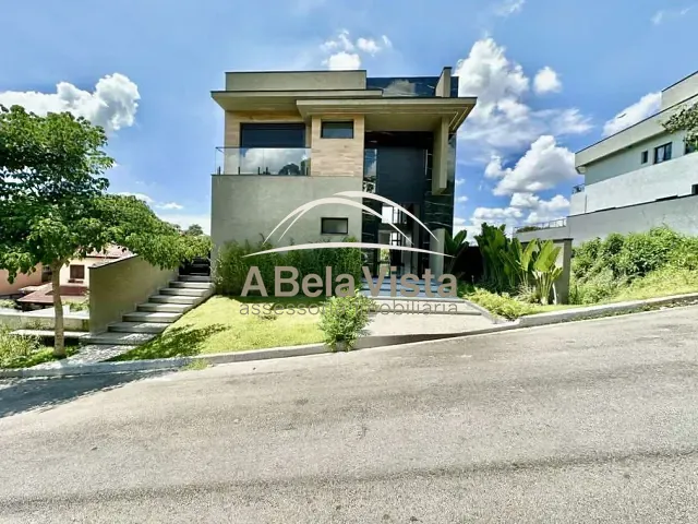Casa com 398m² 4 quartos e 6 banheiros, à venda, no bairro São Paulo II em Cotia