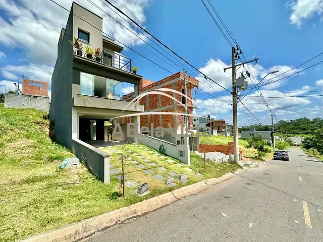 Casa com 125m² 3 quartos e 3 banheiros, à venda, no bairro Das Pedras em Cotia