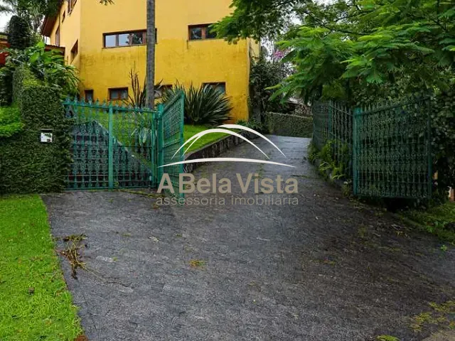 Casa com 1000m² 4 quartos e 7 banheiros, à venda, no bairro Granja Viana II em Cotia