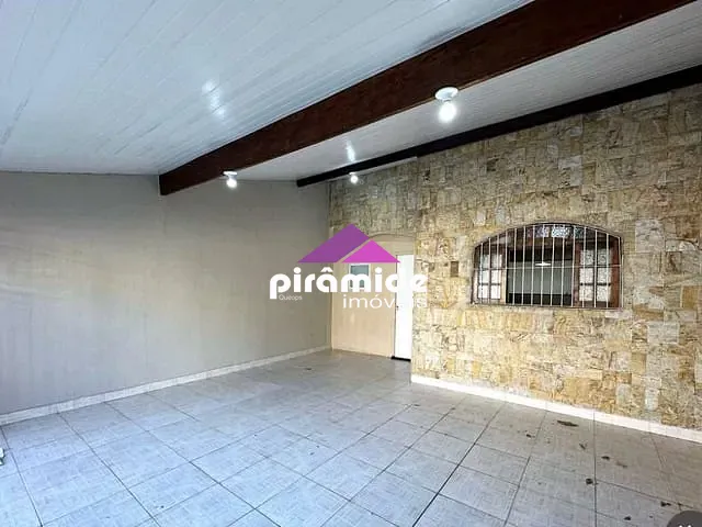 Casa com 180m² 4 quartos e 3 banheiros, à venda, no bairro Jardim Portugal em São José dos Campos