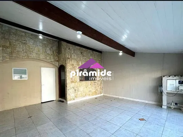 Casa com 180m² 4 quartos e 3 banheiros, à venda, no bairro Jardim Portugal em São José dos Campos