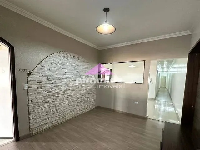 Casa com 180m² 4 quartos e 3 banheiros, à venda, no bairro Jardim Portugal em São José dos Campos
