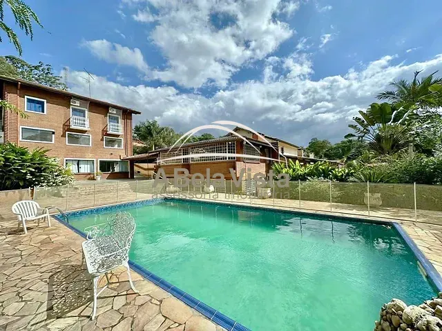 Casa com 1053m² 5 quartos e 7 banheiros, à venda, no bairro Parque Dom Henrique em Cotia