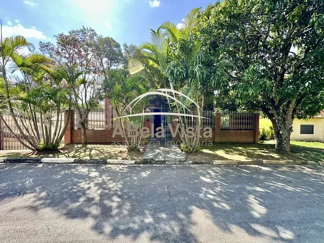 Casa com 1053m² 5 quartos e 7 banheiros, à venda, no bairro Parque Dom Henrique em Cotia