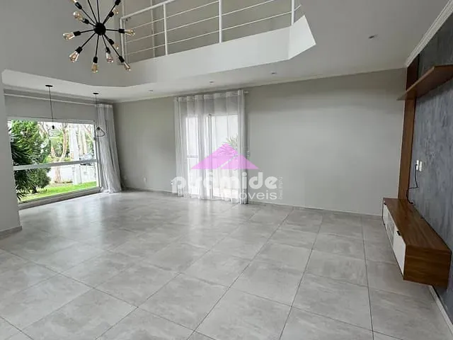 Casa com 250m² 3 quartos e 4 banheiros, à venda, no bairro Urbanova em São José dos Campos