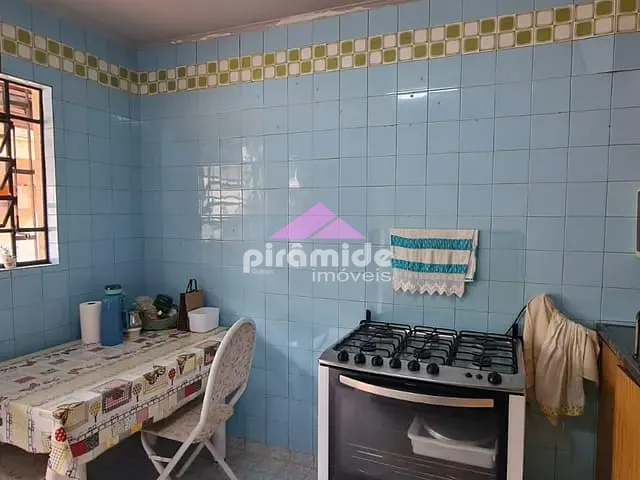 Casa com 160m² 2 quartos e 2 banheiros, à venda, no bairro Residencial Planalto em São José dos Campos