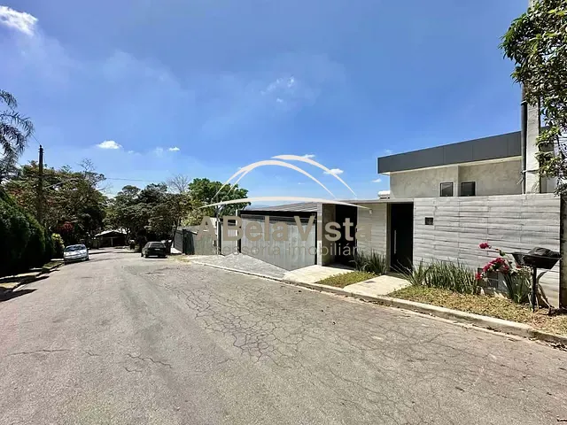 Casa com 674m² 7 quartos e 9 banheiros, à venda, no bairro Palos Verdes em Cotia
