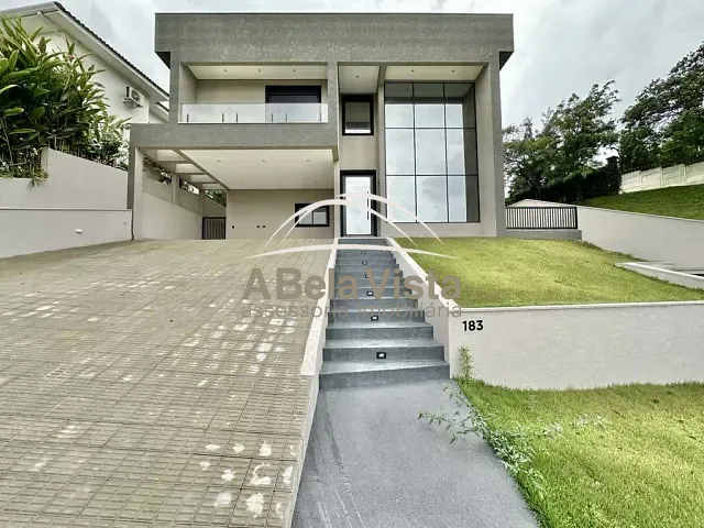 Casa com 507m² 4 quartos e 5 banheiros, à venda, no bairro Pitas em Cotia