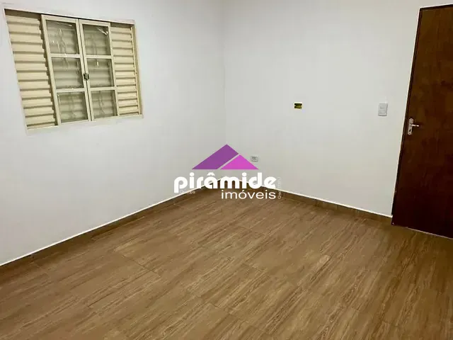 Casa 2 quartos e 1 banheiro, à venda, no bairro Jardim Santa Inês III em São José dos Campos