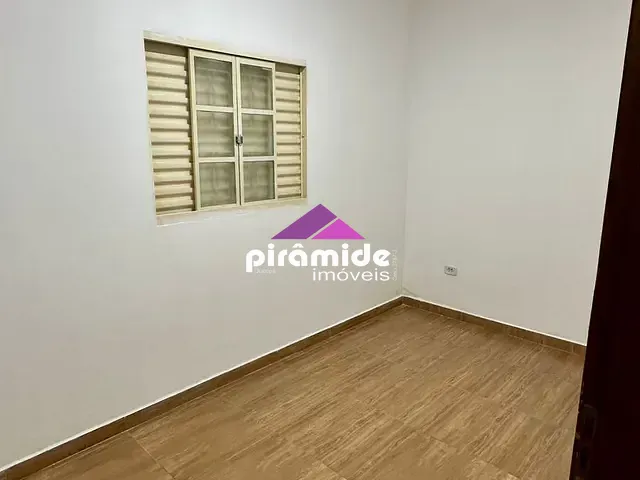 Casa 2 quartos e 1 banheiro, à venda, no bairro Jardim Santa Inês III em São José dos Campos