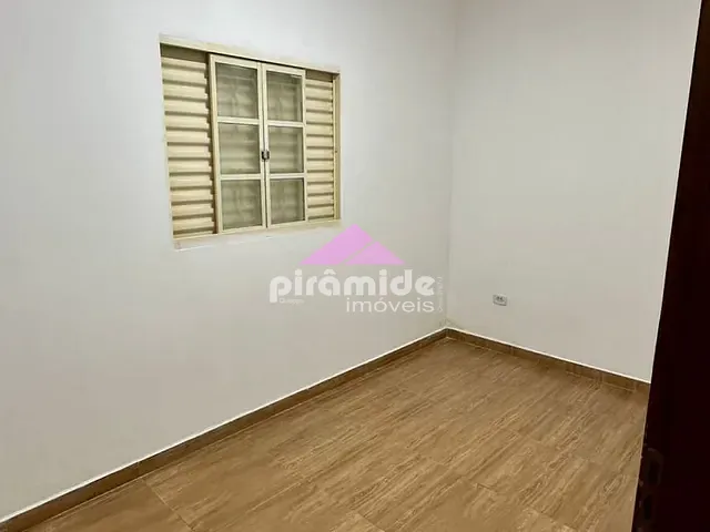 Casa 2 quartos e 1 banheiro, à venda, no bairro Jardim Santa Inês III em São José dos Campos