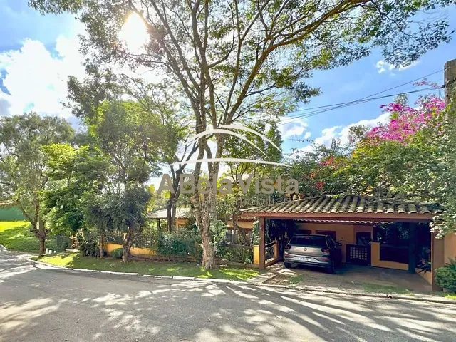 Casa com 1212m² 4 quartos e 6 banheiros, à venda, no bairro Vila de São Fernando em Cotia