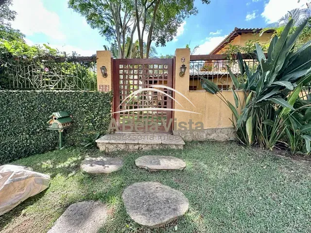 Casa com 1212m² 4 quartos e 6 banheiros, à venda, no bairro Vila de São Fernando em Cotia