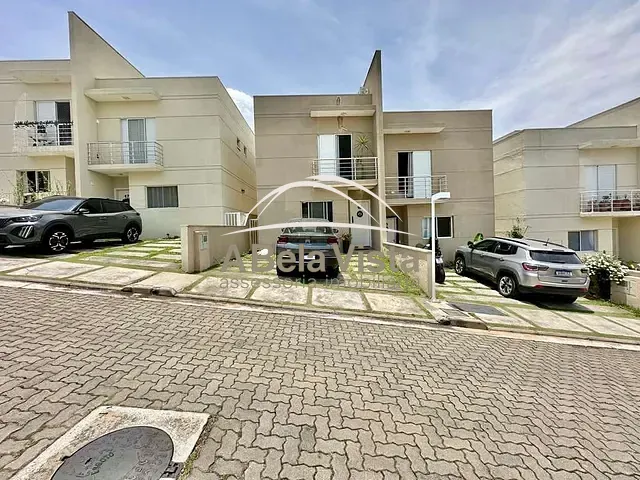 Casa com 102m² 3 quartos e 3 banheiros, à venda, no bairro Granja Viana em Cotia
