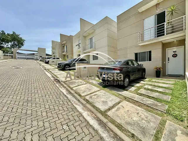 Casa com 102m² 3 quartos e 3 banheiros, à venda, no bairro Granja Viana em Cotia