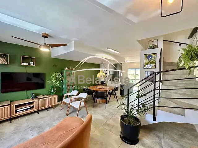 Casa com 102m² 3 quartos e 3 banheiros, à venda, no bairro Granja Viana em Cotia