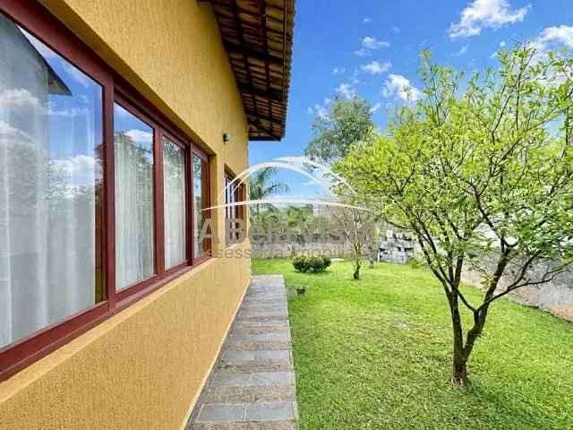 Casa com 437m² 3 quartos e 3 banheiros, à venda, no bairro Outeiro de Passárgada em Cotia