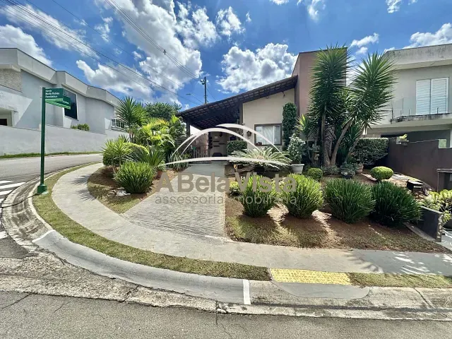 Casa com 258m² 3 quartos e 3 banheiros, à venda, no bairro Pitas em Cotia
